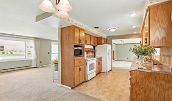 1209 Highland Dr, Auburn, IN 46706