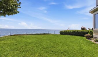 25 Narragansett St, North Kingstown, RI 02852