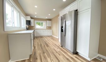 1716 15th St, Bedford, IN 47421