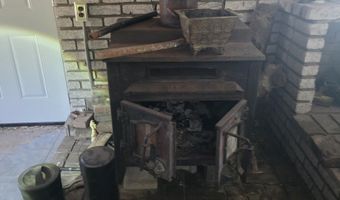 1324 W 1st St, Anderson, IN 46016
