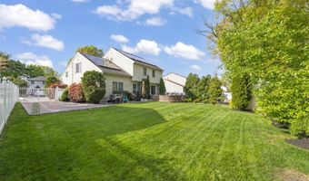 279 Nathan Ct, Aberdeen Twp., NJ 07721