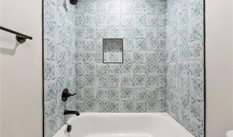 105 Kingsmill Ct, Advance, NC 27006