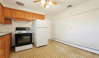 145 Glenwood Dr, North Kingstown, RI 02852