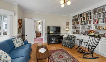 19 Church St, Alton, NH 03809
