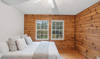 171 Crawley Falls Rd, Brentwood, NH 03833