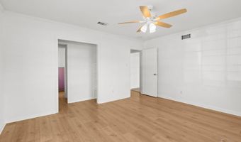 402 E Poplar St, Atmore, AL 36502