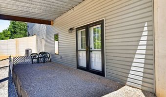 944 Lakepointe Dr, Albany, KY 42602