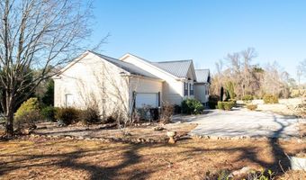 521 N Calhoun Shores Pkwy, Calhoun Falls, SC 29628