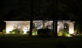 355 Woodside Ct, Batesville, IN 47006