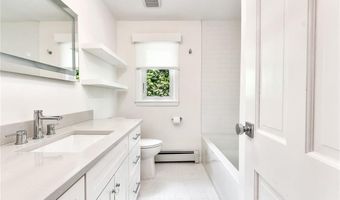 14 Reservoir Ave, Johnston, RI 02919