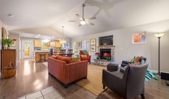 2463 NW Monterey Pines Dr, Bend, OR 97703