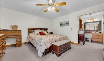 9903 Vermilion Rd, Amherst, OH 44001