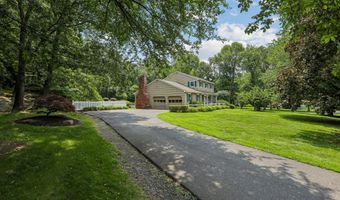 10 Terra Glen Rd, Danbury, CT 06811