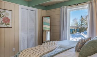 26 Hummingbird Ln, Bar Harbor, ME 04609