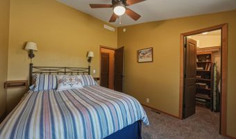 67422 Trout Ln, Bend, OR 97703