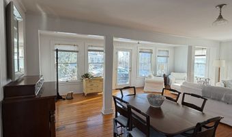 8 Tyler Ave, Branford, CT 06405