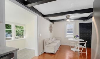 69 Overlook Dr, Warwick, RI 02818
