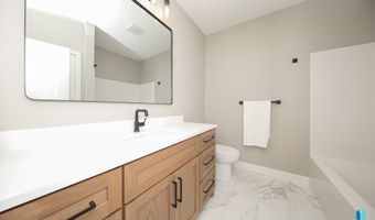 1005 S Haley Ave, Brandon, SD 57005