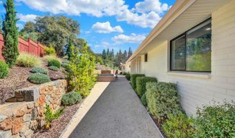 875 White Cottage Rd N, Angwin, CA 94508