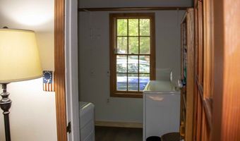 11 N Shore Rd, Chester, NH 03036