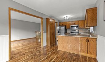 14366 Europa Ave, Apple Valley, MN 55124