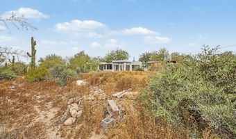 1065 W WHITELEY St, Apache Junction, AZ 85120