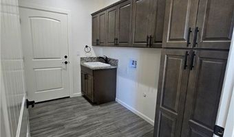 2561 N Ridge Ave, Bullhead City, AZ 86429