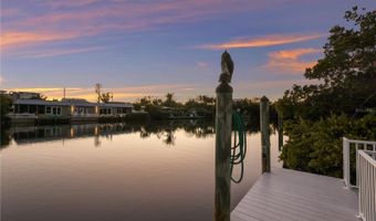 313 HAMMOCK Cir, Anna Maria, FL 34216