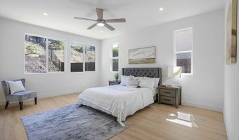 1120 Parkview Dr, Oceanside, CA 92057