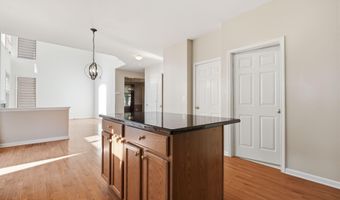 25 Brittany Ct, Atlantic Highlands, NJ 07716