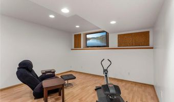 13947 Fleetwood Ave, Apple Valley, MN 55124