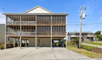 106 Willis Ave A, Atlantic Beach, NC 28512