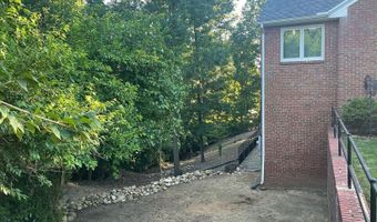 2356 S PIERCE St, Arlington, VA 22202