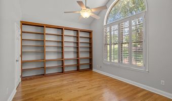 510 Chippendale Ln, Boiling Springs, SC 29316