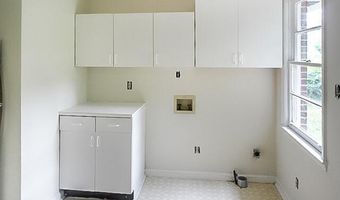 2912 Third St, Beaufort, SC 29902