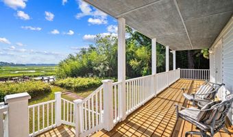 32 Eustis Landing Rd, Beaufort, SC 29907