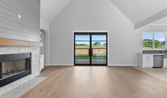 108 Bear Cat Ct, Alvord, TX 76225