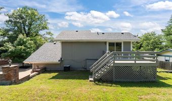404 Applestone Dr, Ballwin, MO 63021