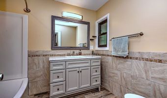 31 Prindle Ave, Ansonia, CT 06401