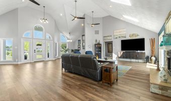 111 Waterway Ct, Aydlett, NC 27916