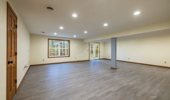 8850 Lavelle Rd, Athens, OH 45701