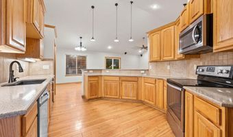 2217 S Tuscany Cir, Andover, KS 67002