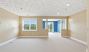 15 Saw Mill Dr 307, North Kingstown, RI 02852