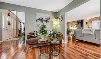 251 Scenic Dr, Blakeslee, PA 18610