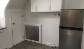 74 W 7TH St 3, Bayonne, NJ 07002