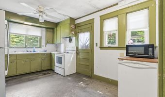 28 Davenport St, Augusta, ME 04330
