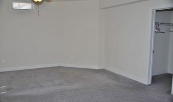 7582 VENTURE Dr, Alexandria, VA 22315