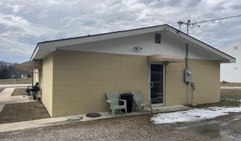 1306 Shull St, Ava, MO 65608