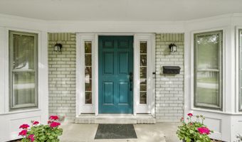 3204 Farmbrook Ct, Ann Arbor, MI 48108