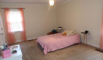 120 Bradley Ave, Bishopville, SC 29010